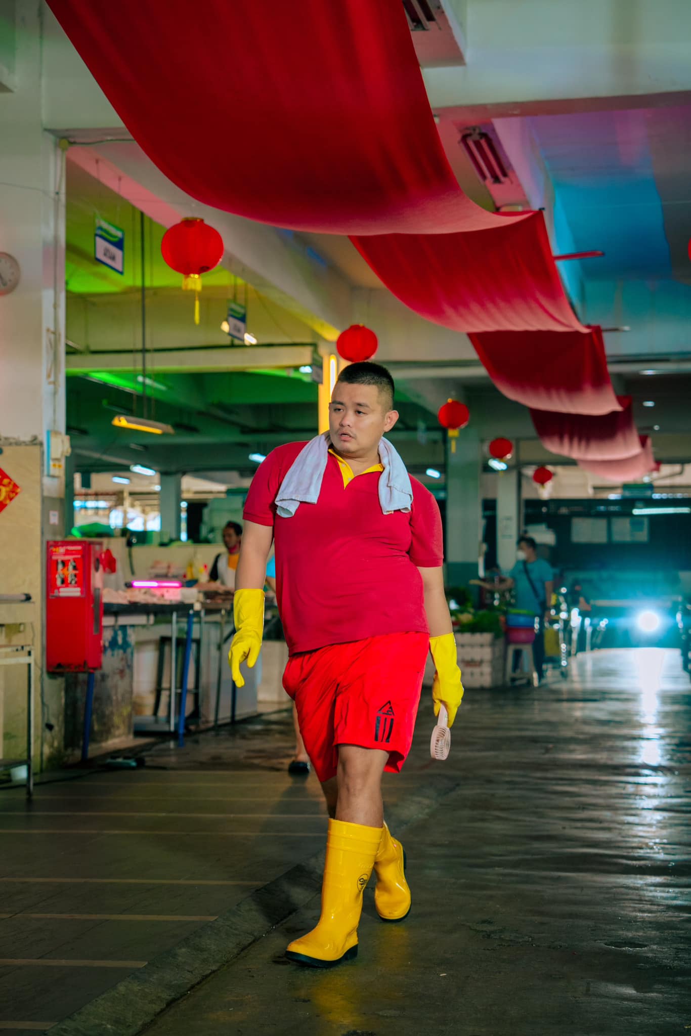 Roast pork vendor Samous has become an overnight sensation after one of his TikTok videos went viral. Image credit: HENG Kee Roast Pork